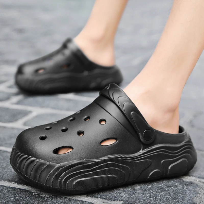 2023 גברים סנדלים בקיץ זכר כפכפים רך גברים גן נעליים חיצונית הליכה סנדלים נעלי פלטפורמה קלת משקל משלוח חינם התמונה 4