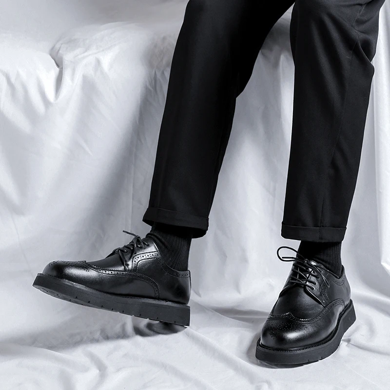 AIYUQI שמלה נעלי גברים בסגנון בריטי 2023 סתיו חדש ברוק גברים נעלי רשת לנשימה נעליים מזדמנים גברים התמונה 1