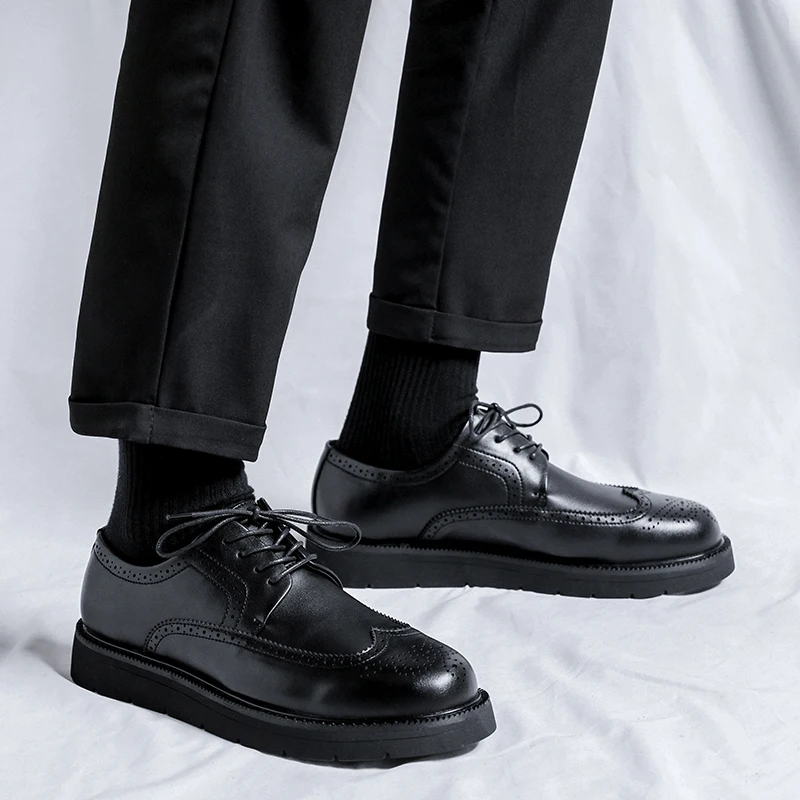 AIYUQI שמלה נעלי גברים בסגנון בריטי 2023 סתיו חדש ברוק גברים נעלי רשת לנשימה נעליים מזדמנים גברים התמונה 4
