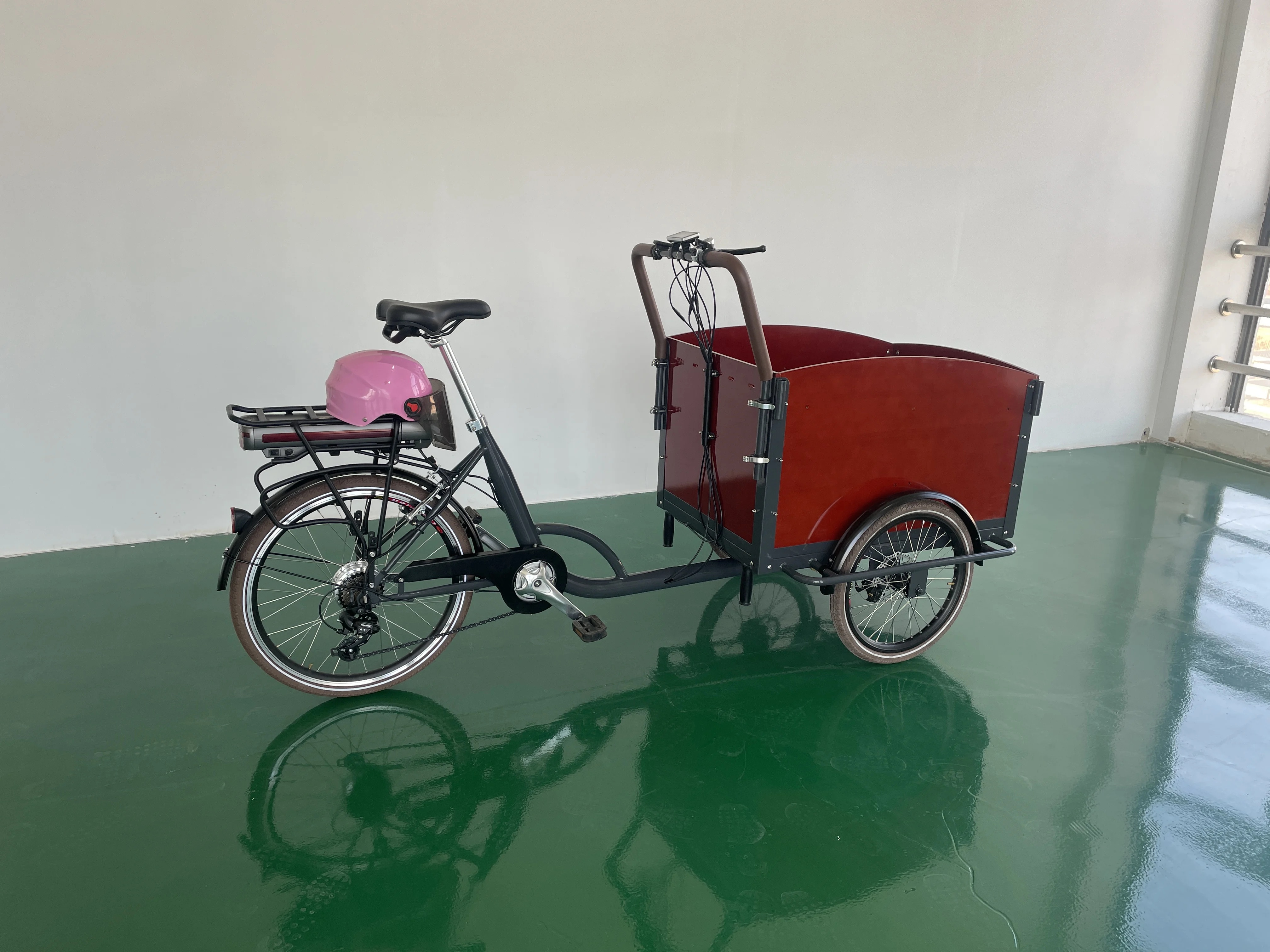 שני הגלגל הקדמי התא מטען חשמלי לתלת אופן לשאת ילדים משפחה מטען אופניים התמונה 1